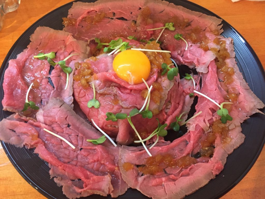 新潟市中央区東堀前通のイタリア創作料理酒場 頂-ITADAKI- でローストビーフ丼を食べた